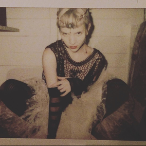 夏芙女王视频免费视频社区
